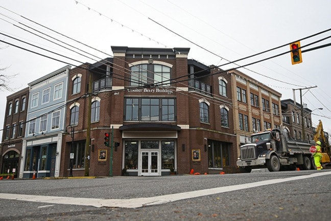 Miranda GATHERCOLE 2016-11-18 The Coulter Berry Building in Fort Langley