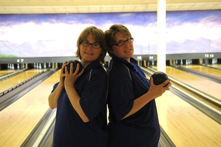 68032langleyKingsistersSOBCbowling