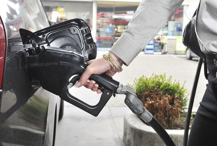 70337surreyGaspump1-ES-7web