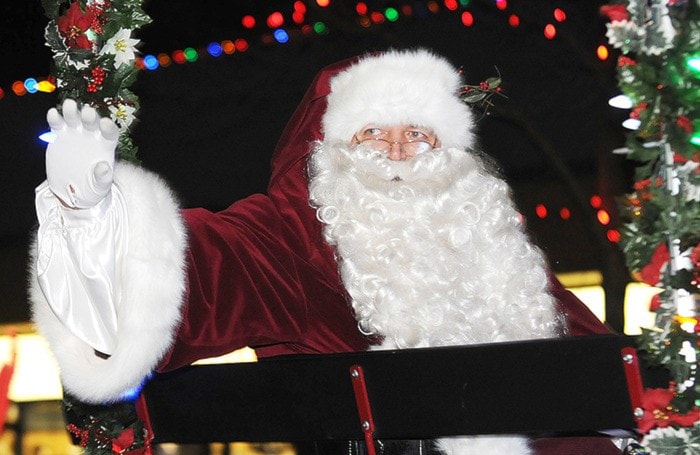 72450langleySantaChristmasParade2010