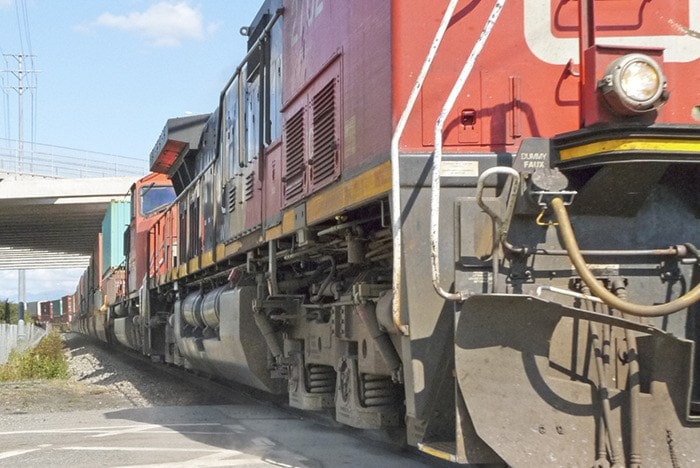 73442langleyMuffordoverpassandtrain