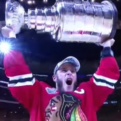 81389BCLN2007JonathanToewsStanleyCup2015