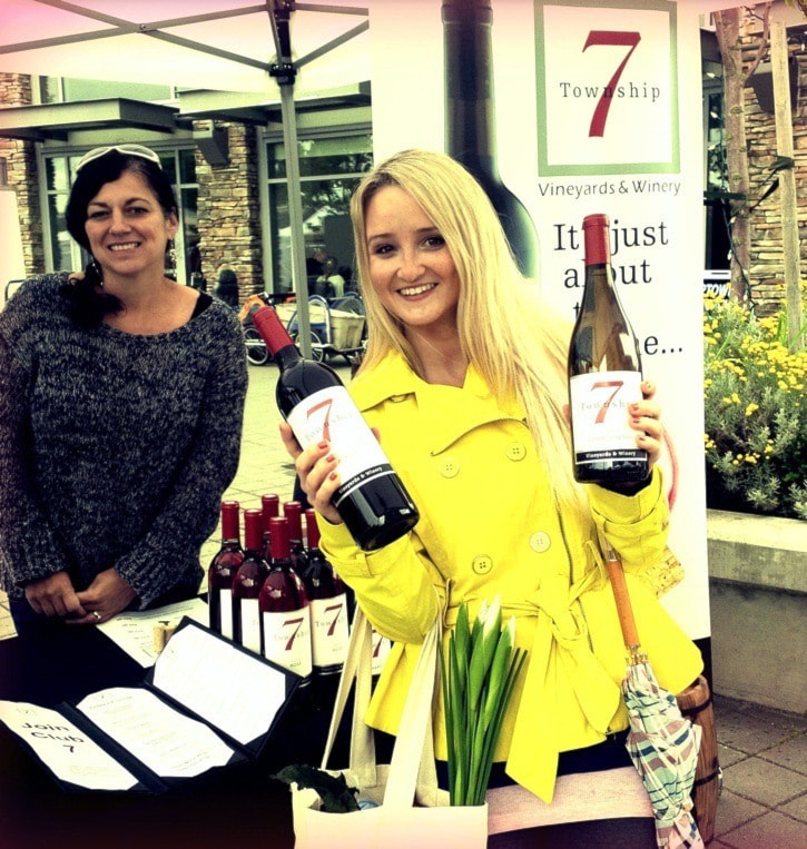 81446langleyTownship7-FarmersMarket-29June2014