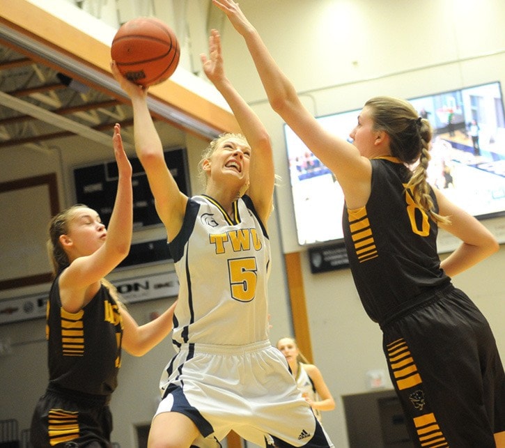 Gary AHUJA 2017-01-20
Trinity Western Spartans' Kayla Gordon