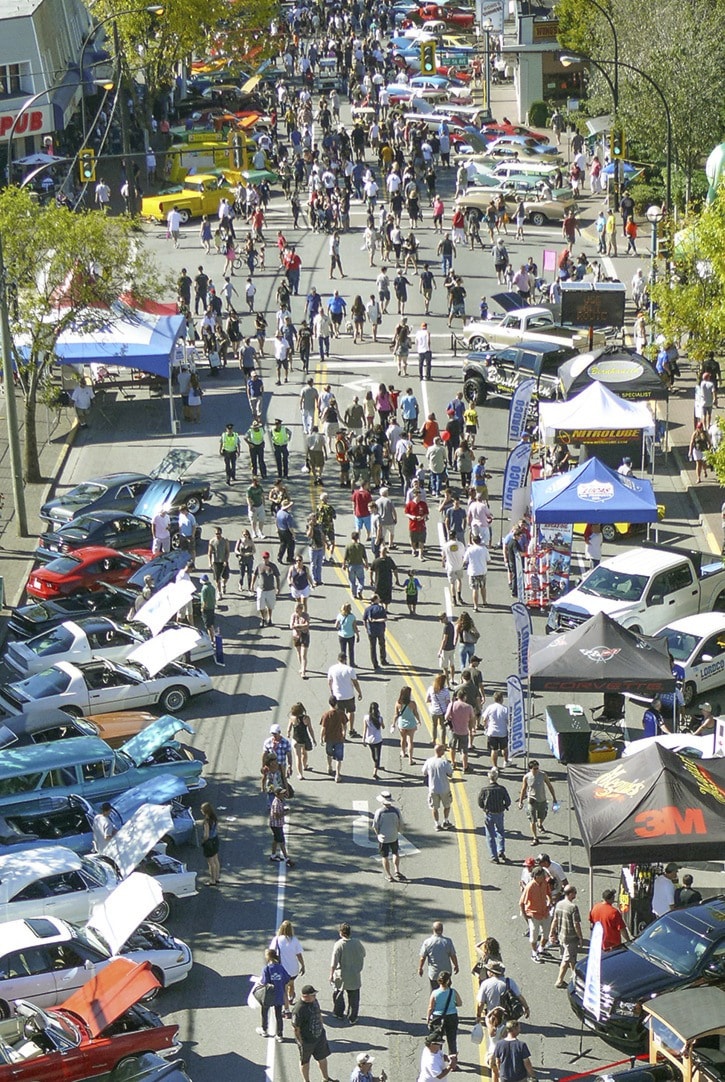 Dan FERGUSON / Langley Times Sept. 12 2015
Thousands filled the streets.