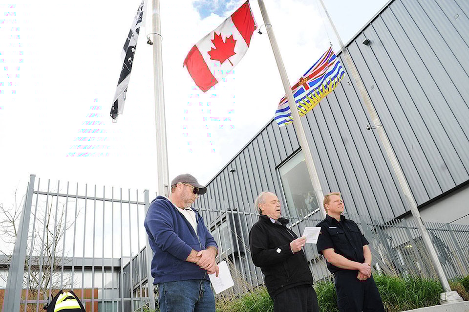 web1_0428tl_national-day-of-mourning1