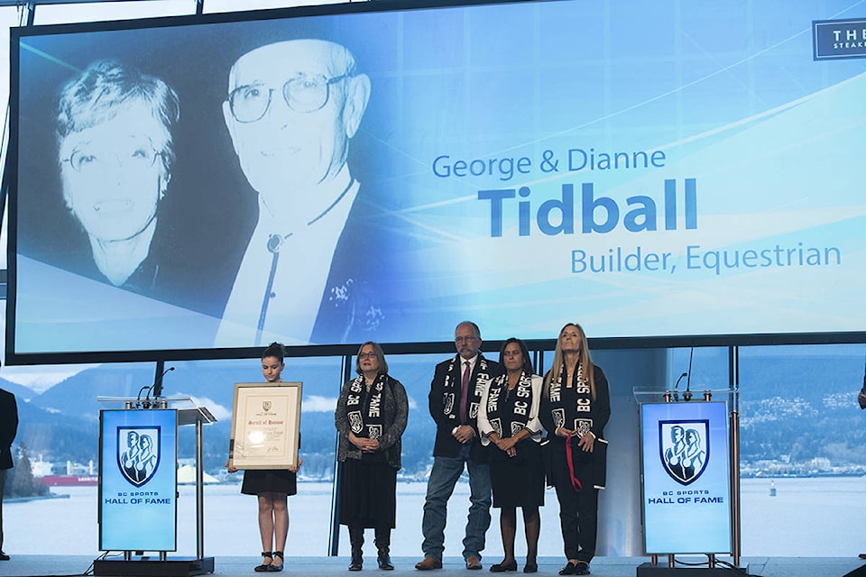 web1_170421-LAT-Sports-Tidball