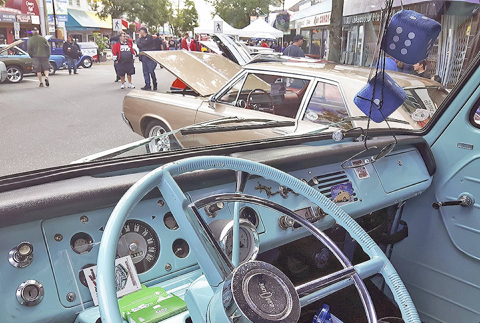 web1_170524-LAT-Cruise-In-2016-file2