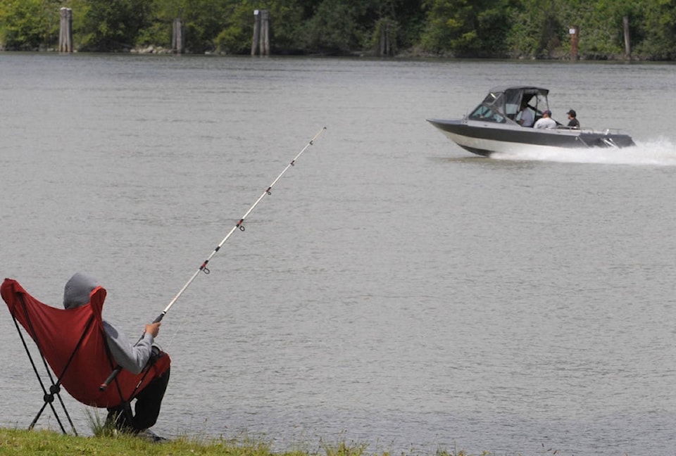 web1_170609-LAT-M-Fishing-and-boating-Derby-Reach