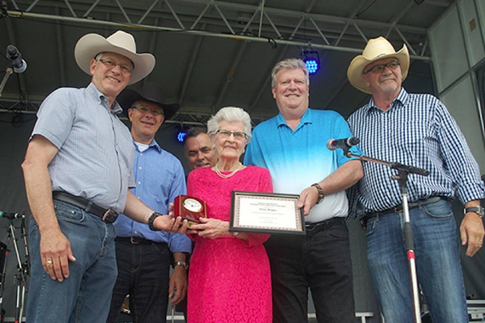 web1_170615-ALT-aldergrove-volie-award_1