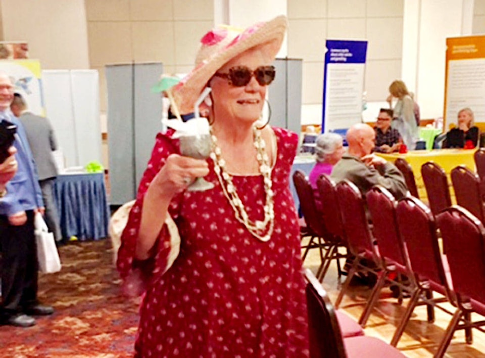 web1_170616-LAT-seniors-expo1