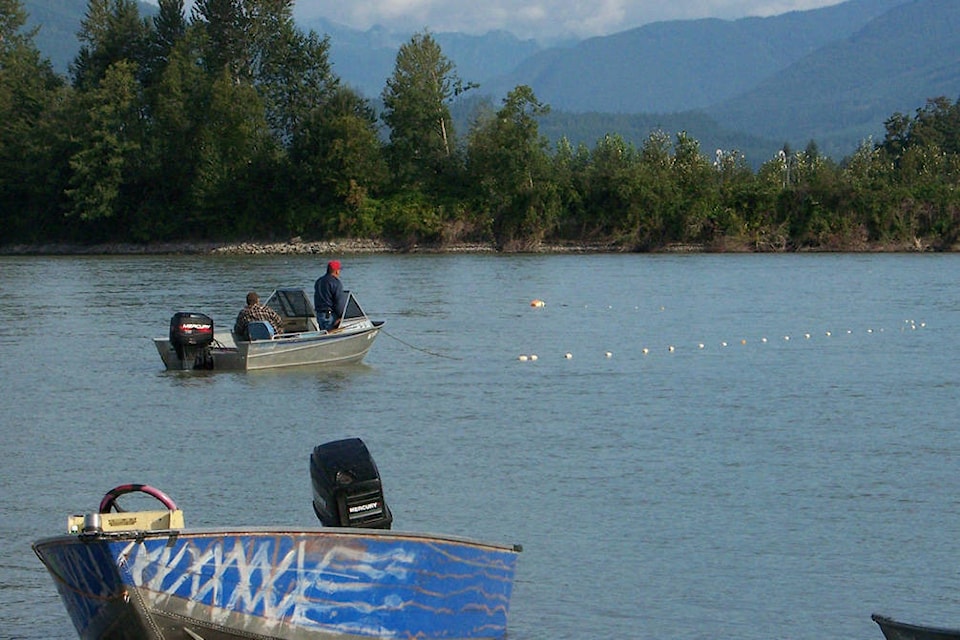 web1_Chehalis-driftnet-fishing-on-Fraser