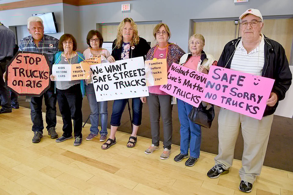 web1_copy_170623-LAT-TruckRouteProtest_1