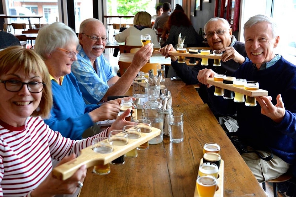 web1_copy_170626-CLR-M-Danie-the-Lindsays-Mansoor-and-Gary.-Eastern-Townships.-Photo-Ursula-Maxwell-Lewis-