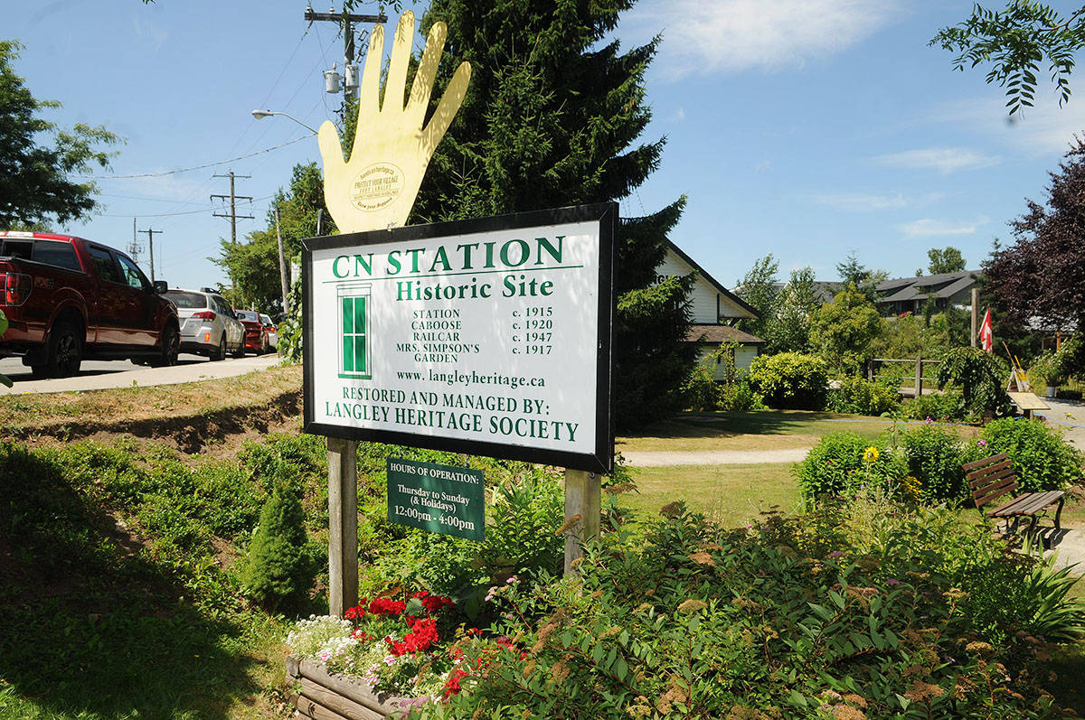 7775186_web1_170714-LAT-CN-station1