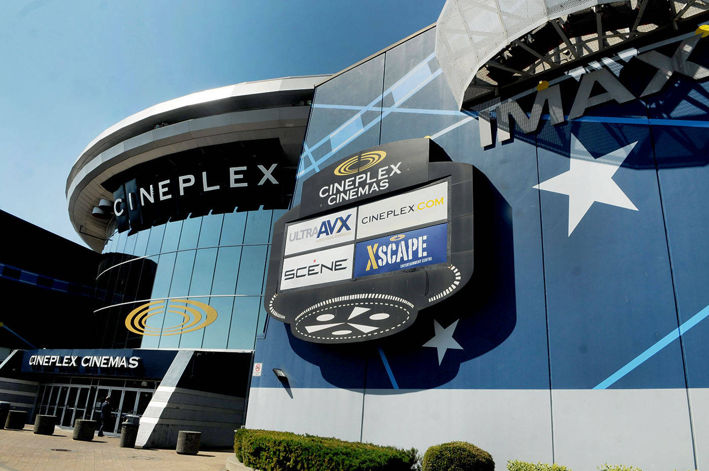 7865606_web1_0718_walnut-grove-cineplex1