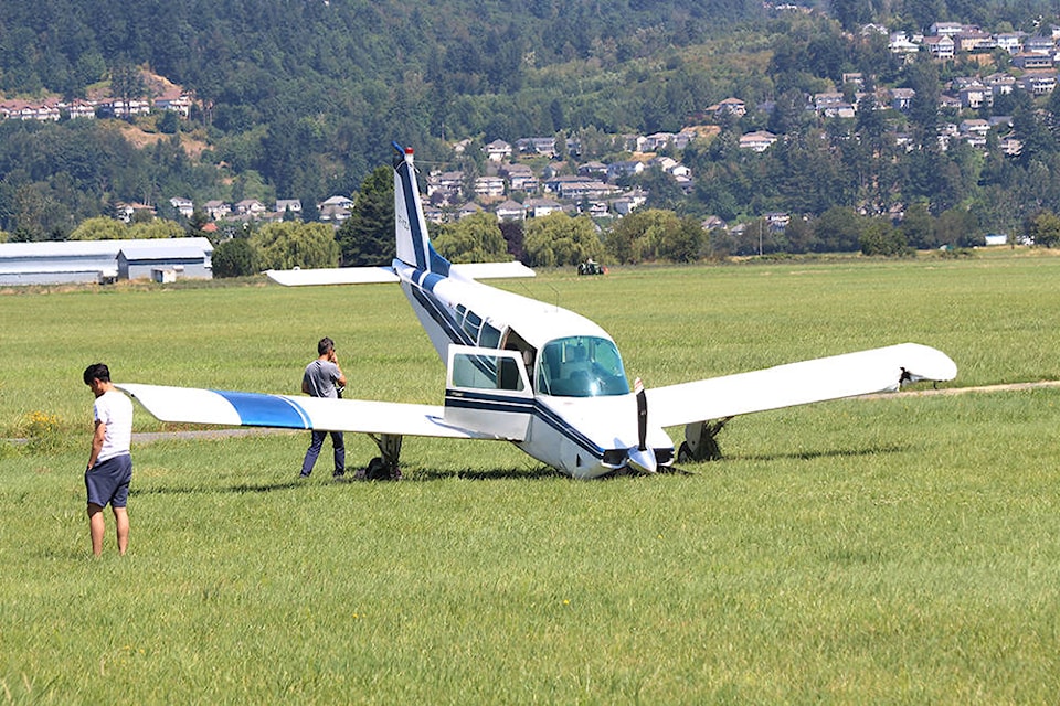 7900342_web1_170802-ABB-Plane-landing_2