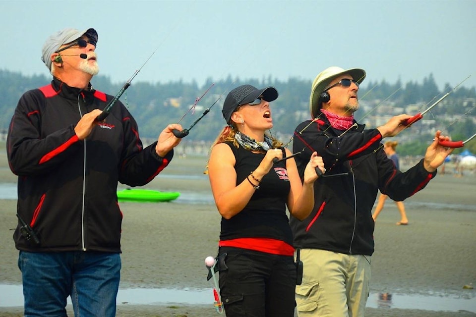 8004417_web1_copy_170806-BPD-M-Sea-fest-kite-0975