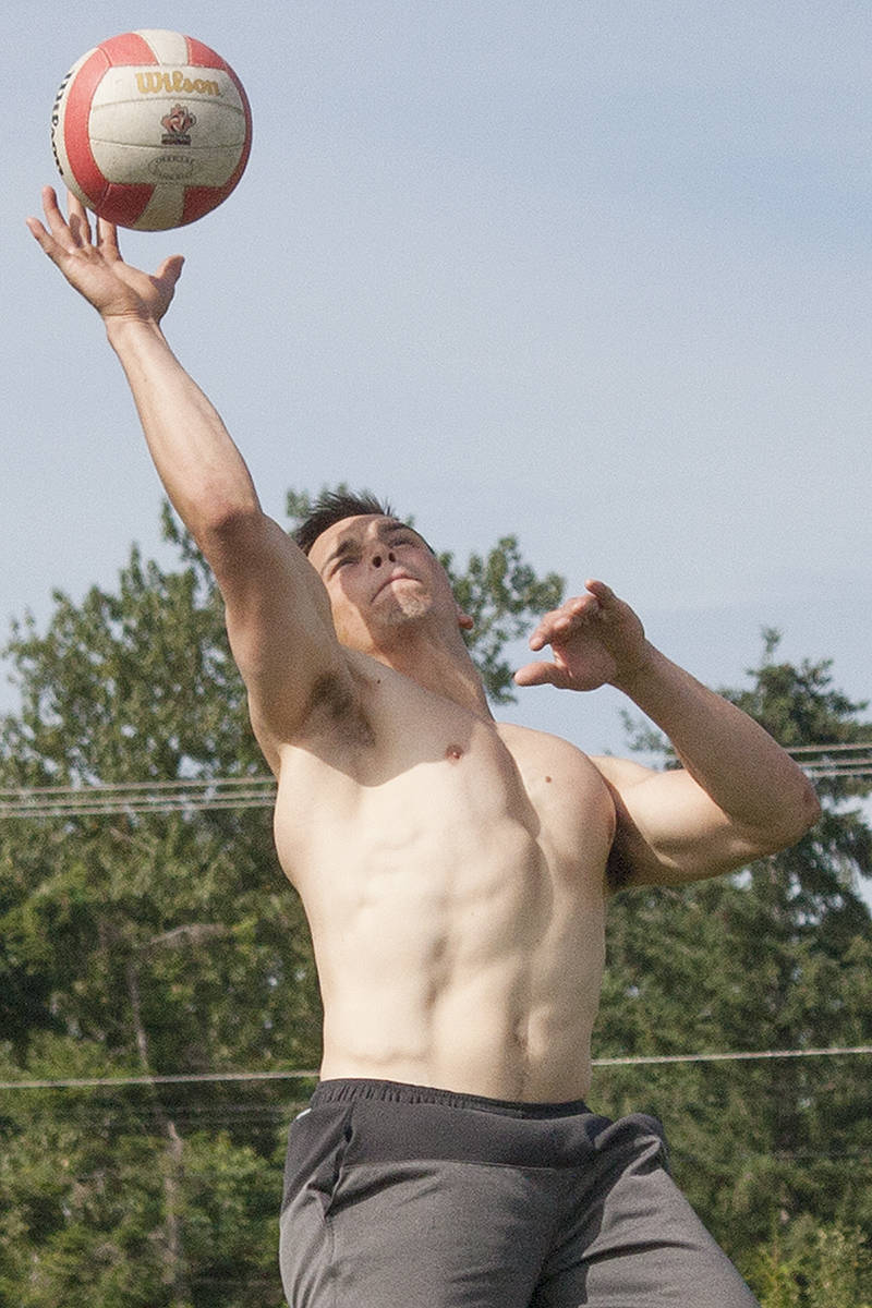 8187713_web1_170820-LAT-volleyball-De-Waal