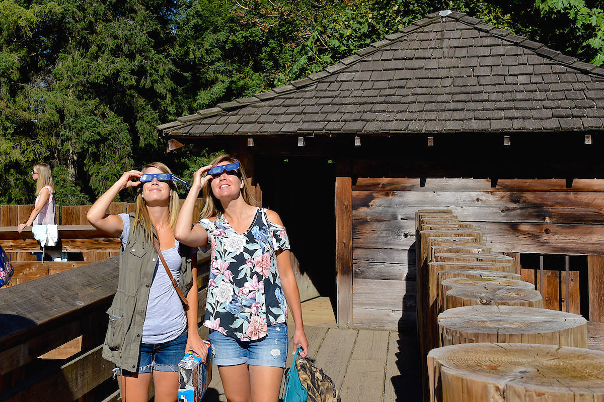 8200571_web1_170822-LAT-eclipse-at-fort-langley