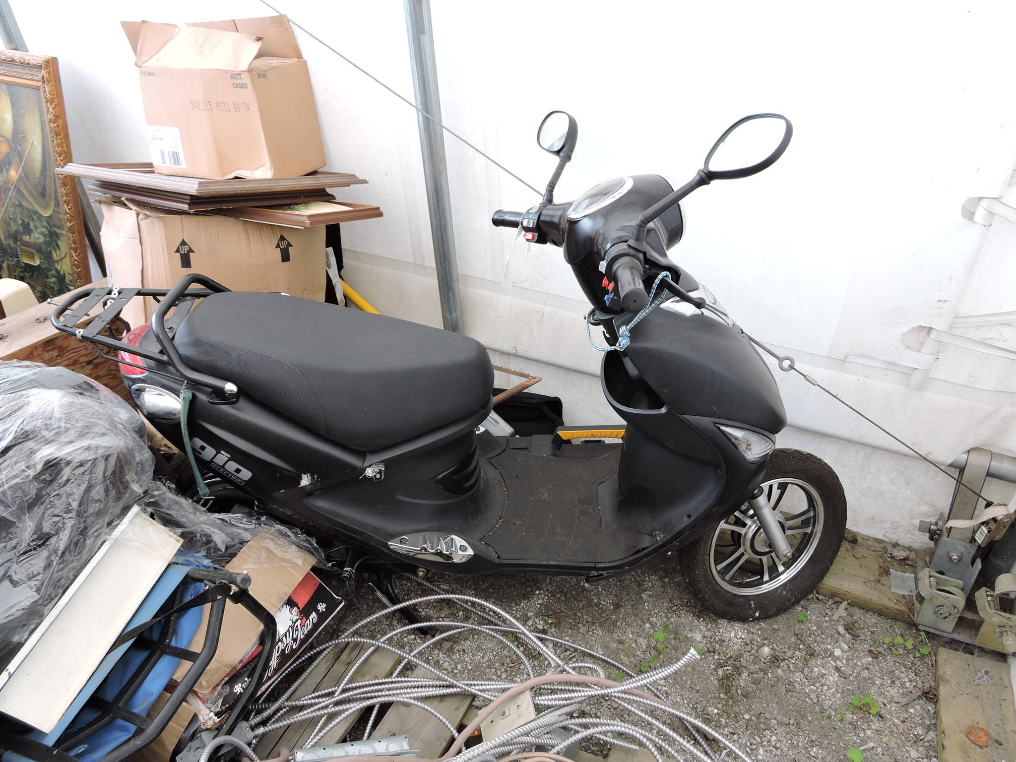 8227964_web1_stolen-scooter