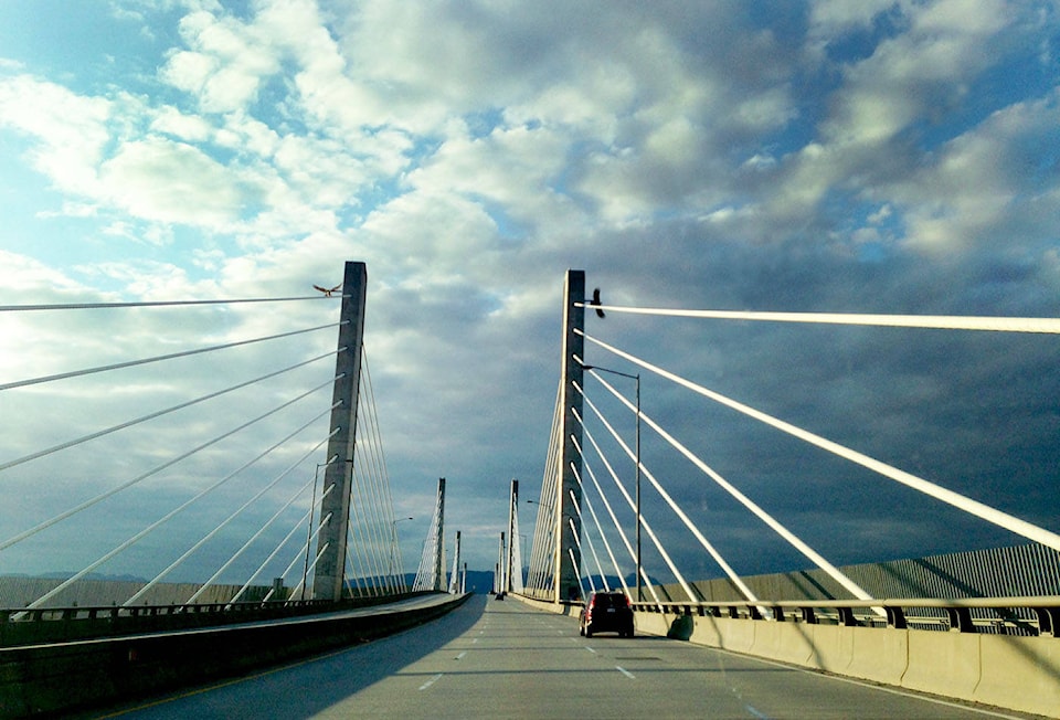 8251942_web1_170719-LAT-golden-ears-bridge1