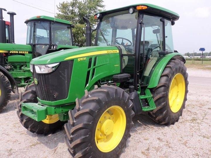 8291115_web1_170829-LAT-tractor-recovered
