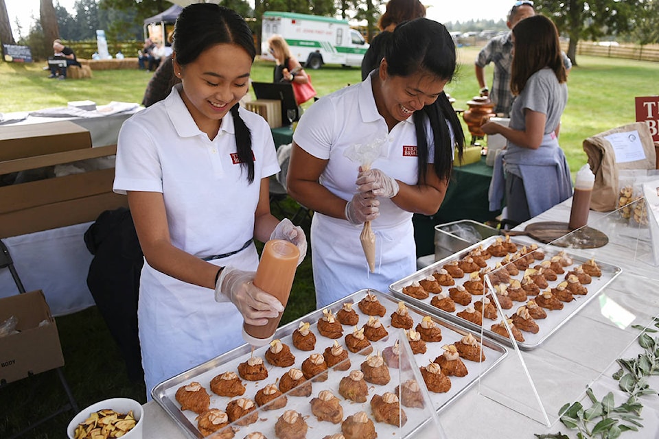 8448607_web1_copy_170913-LAT-FeastOfFields_1