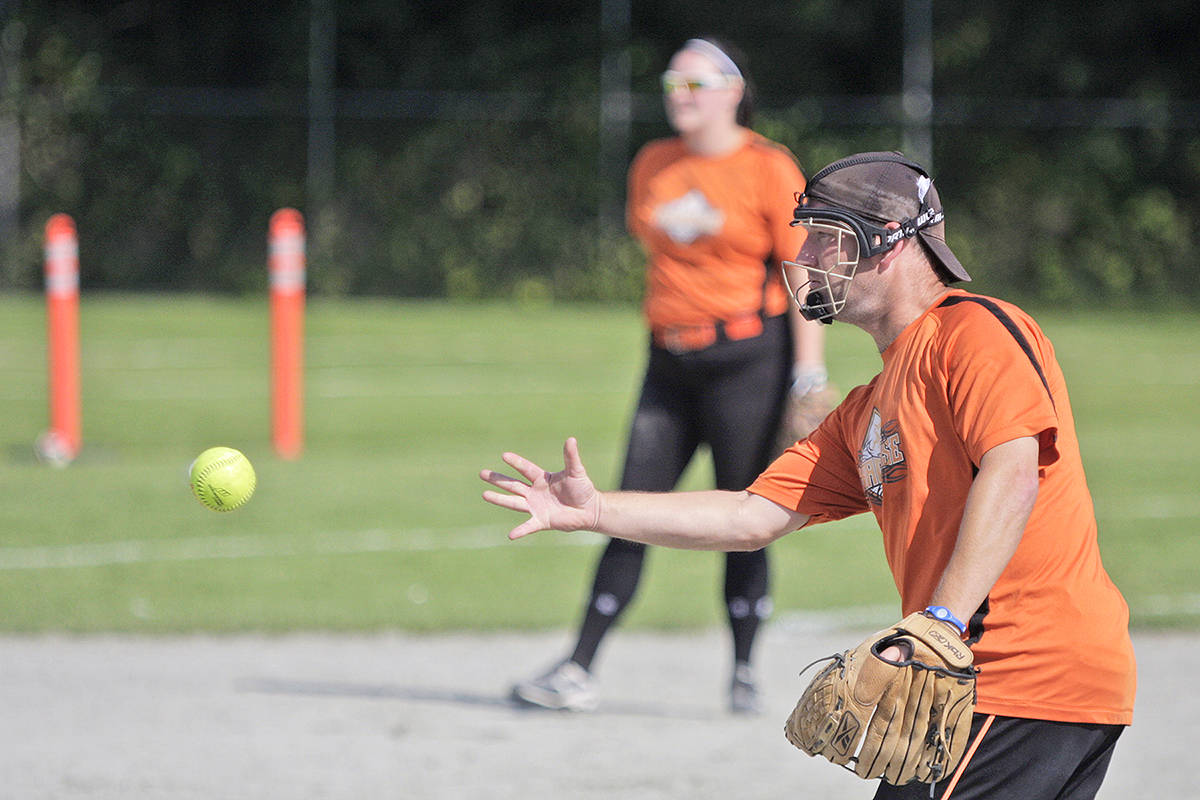 Provincial co-ed slo pitch champions decided at McLeod Athletic