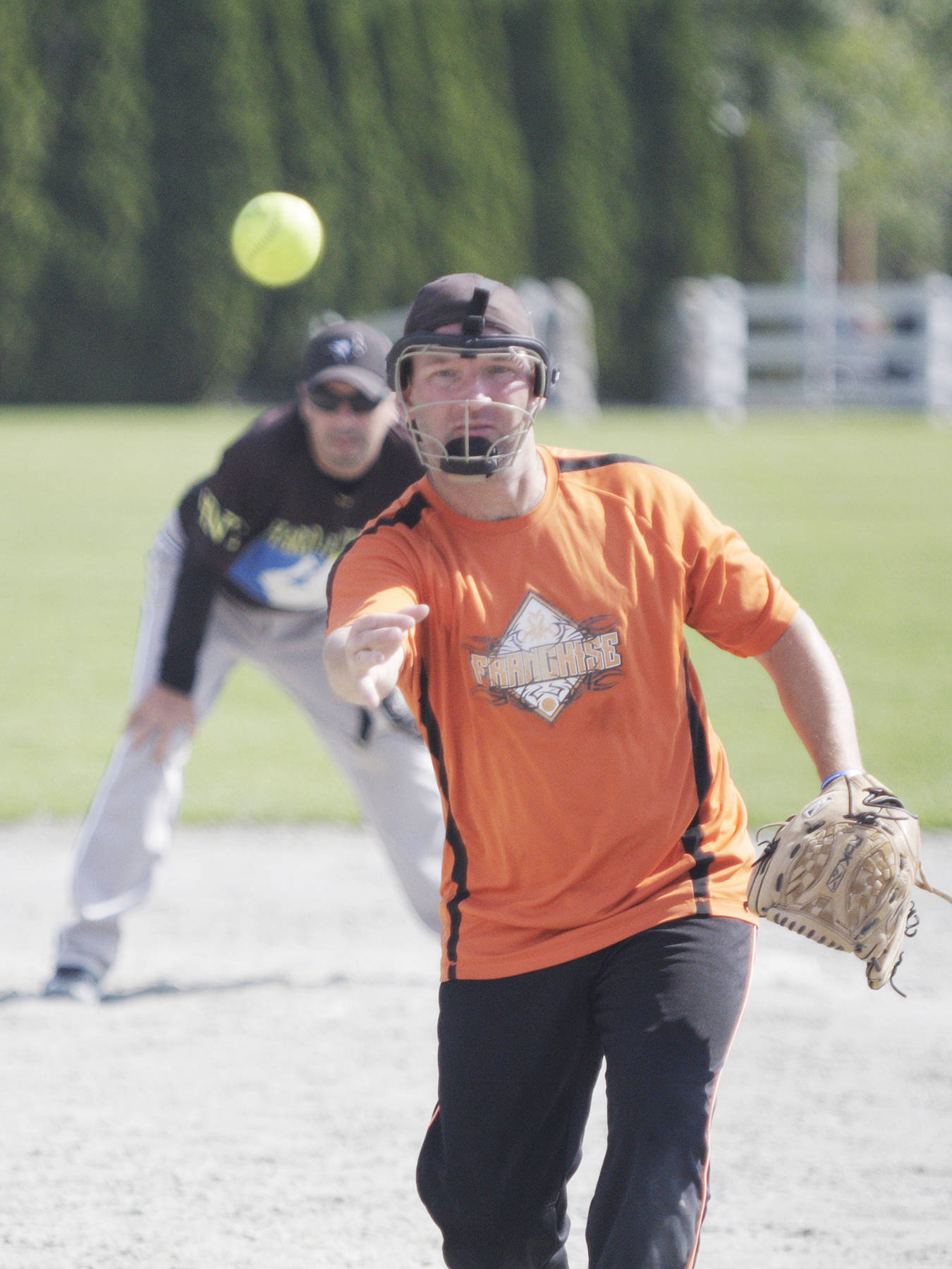 8544893_web1_170917-LAT-slow-pitch-pitcher-vertical