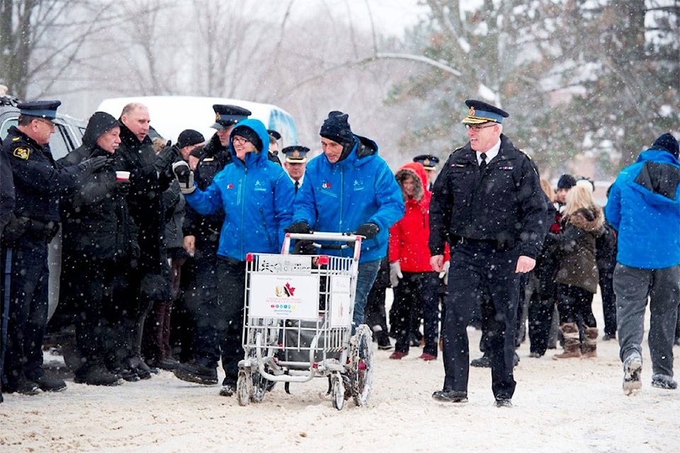 8618006_web1_170927-LAT-pushforchange1