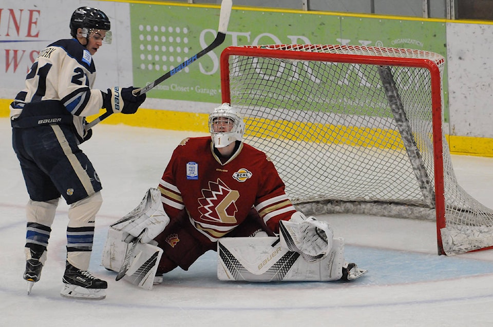 8619601_web1_170916-LAT-Sports-Rivermen-Ponak