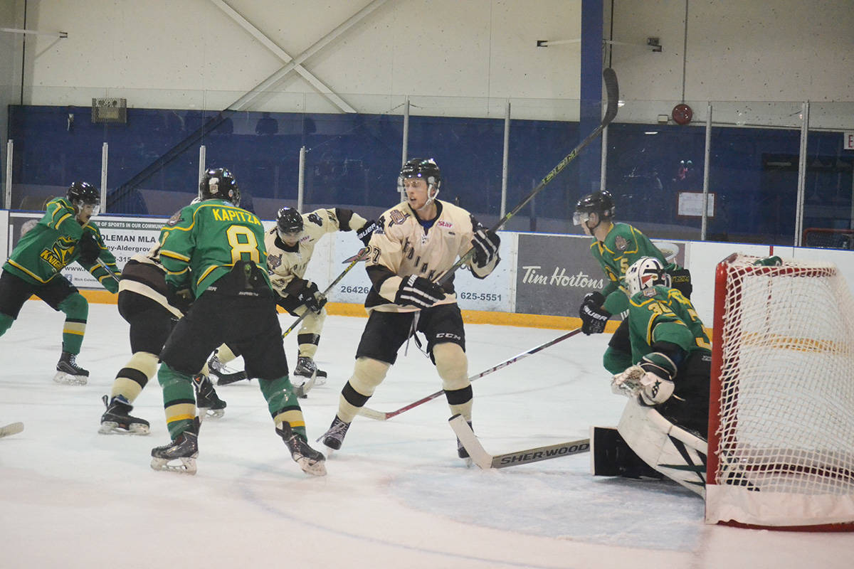 8718373_web1_171005-ALT-Kodiaks-topple-Knights_11