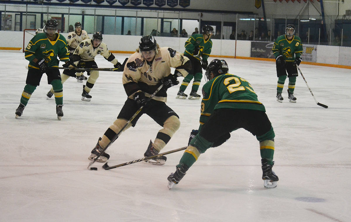 8718373_web1_171005-ALT-Kodiaks-topple-Knights_3