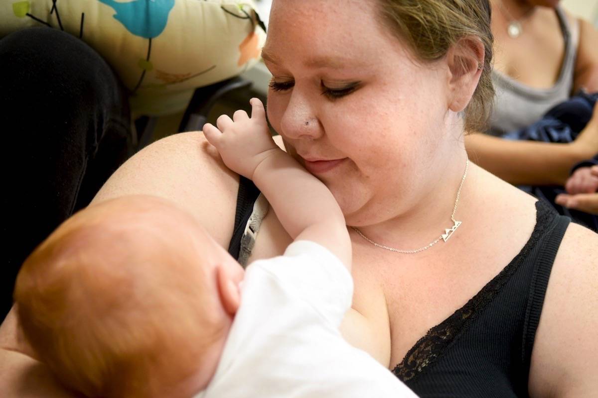 8727500_web1_171004-LAT-BreastfeedingChallenge2_2