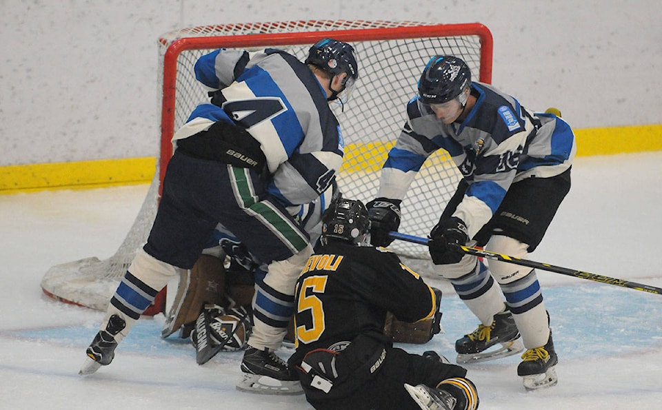 8810690_web1_170906-LAT-Sports-Trappers-Hamel