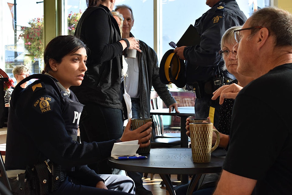 8913266_web1_171018-CLR-CoffeewithaCop_1