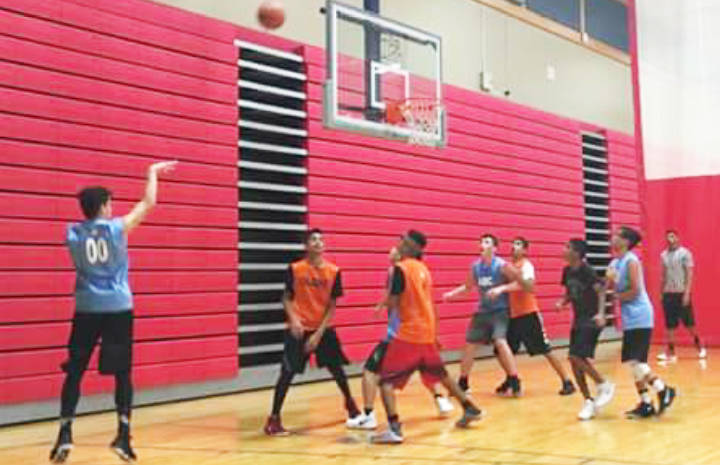 8946250_web1_Bball1