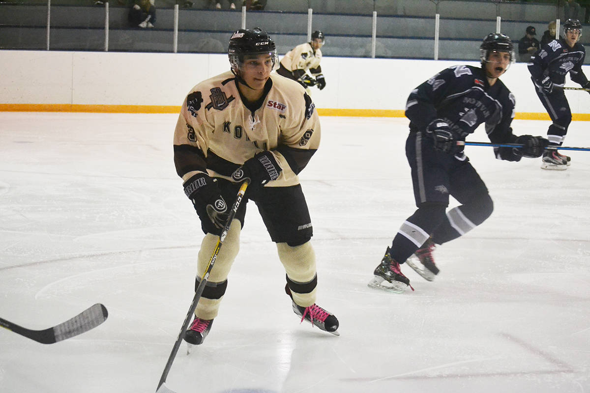 9014204_web1_171026-ALT-Kodiaks-vs-Wolf_3