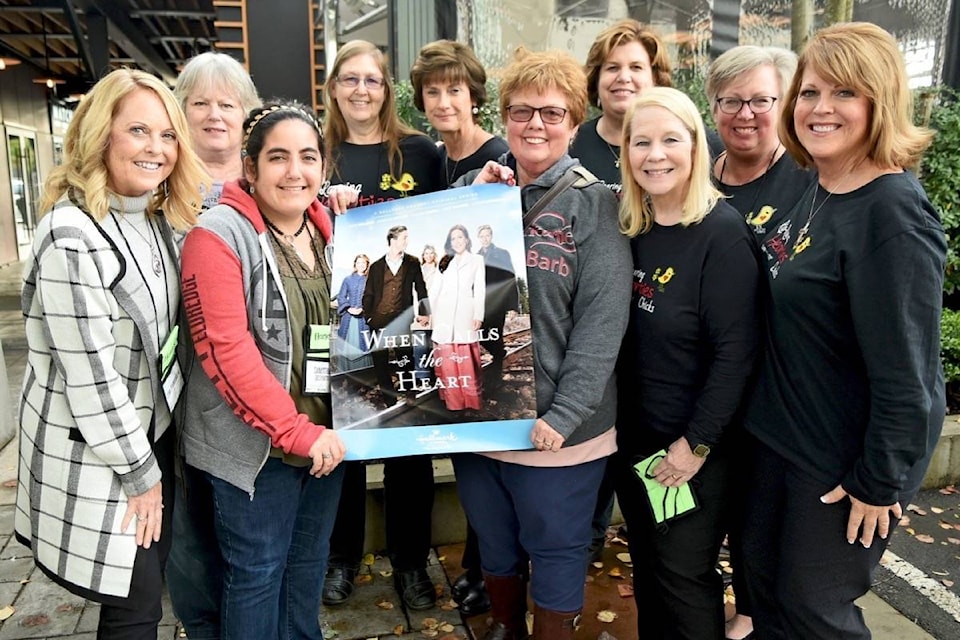 9032142_web1_copy_171027-LAT-Arts-HeartiesInTown_1