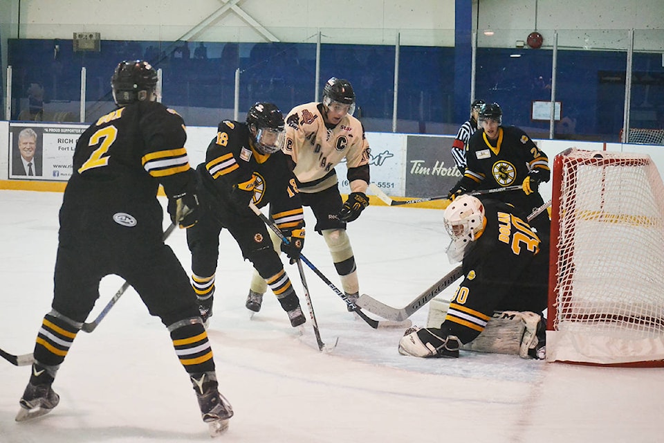 9054431_web1_171026-ALT-Kodiaks_1