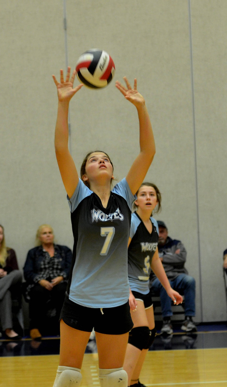 9208378_web1_171101-LAT-Sports-YC-8volleyball