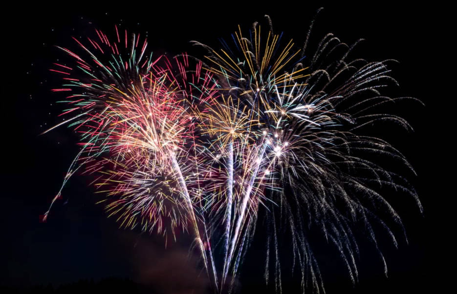 9218332_web1_Fireworks-unsplash.jpg