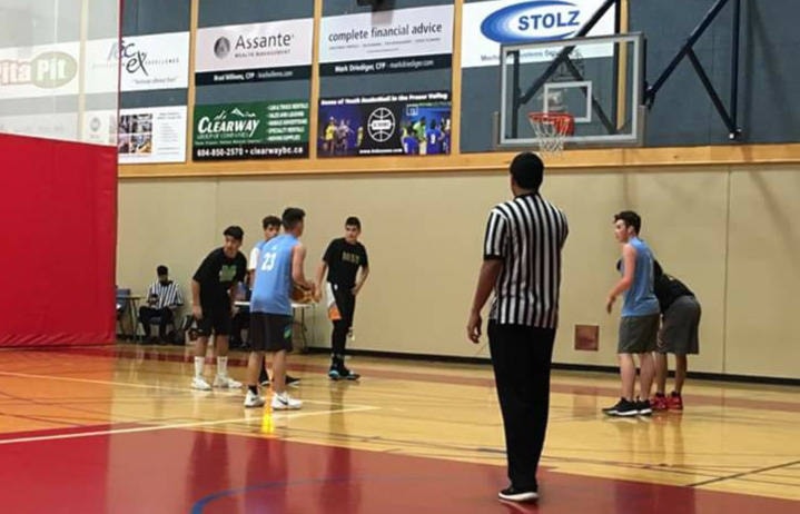 9252085_web1_171109-ALT-basketball_2