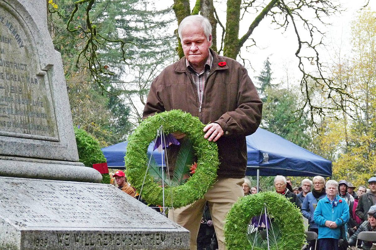 9337976_web1_171111-LAT-remembrance-day-murrayville-buckley
