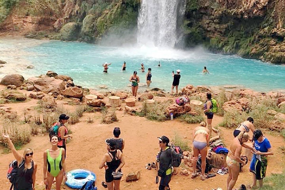 9393275_web1_171113-PAN-M-grand-canyon-waterfall-2-