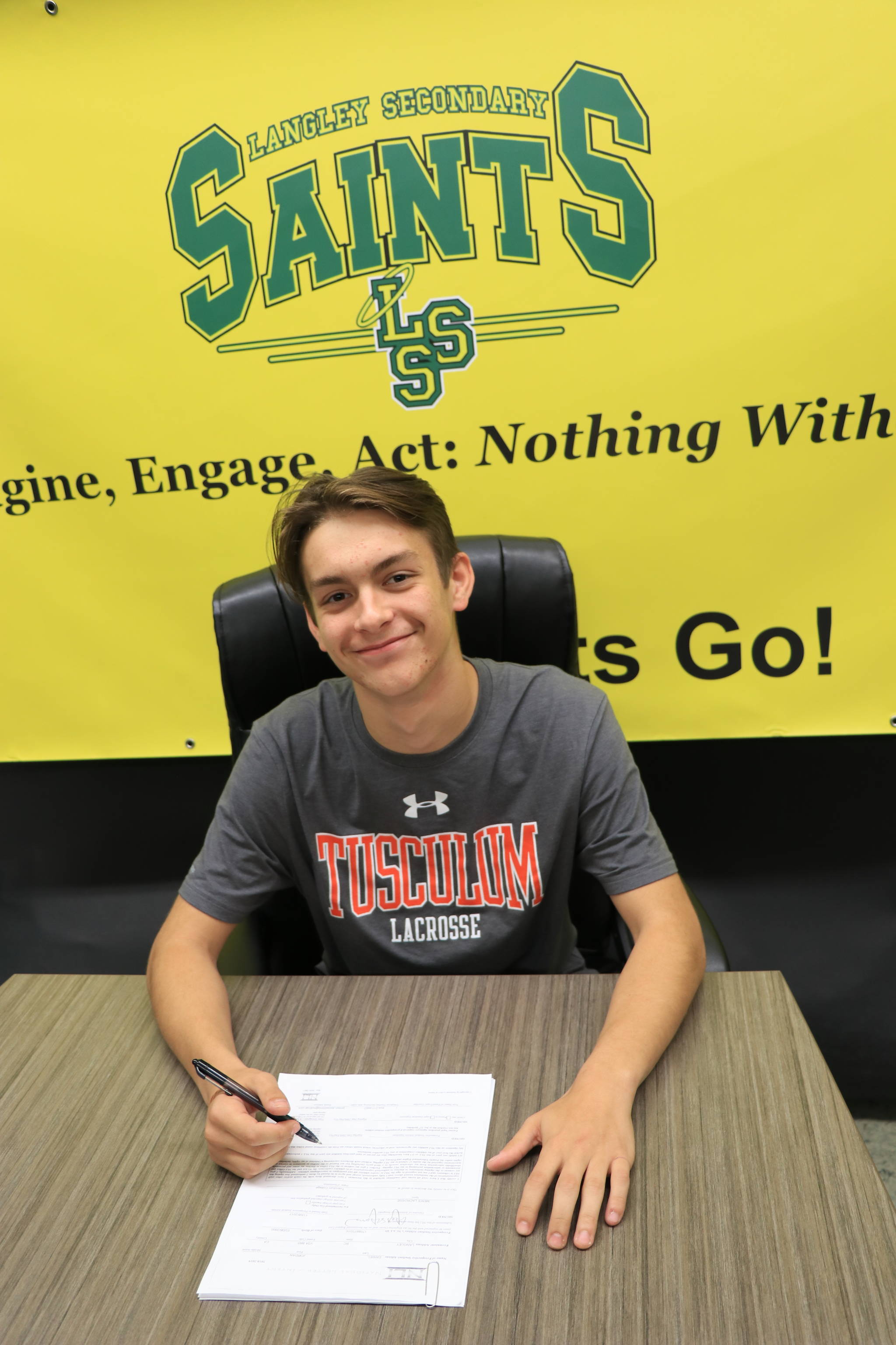 9415914_web1_171117--LAT-Sports-LSS-Daniel