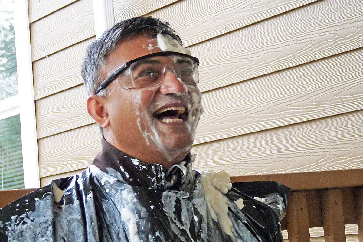 9458570_web1_171120-LAT-pie-in-face-closeup