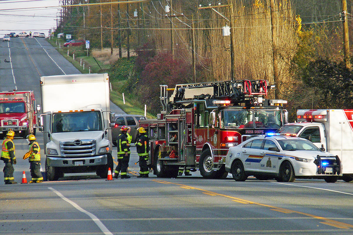 9541905_web1_171127-LAT-264-crash-1