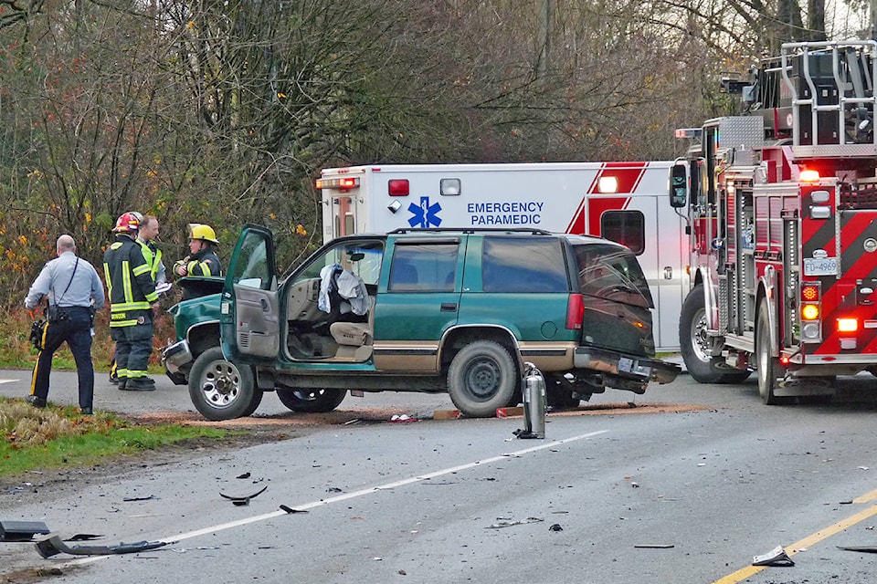 9541905_web1_171127-LAT-264-crash